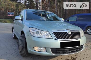 Седан Skoda Octavia 2010 в 