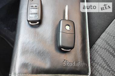 Седан Skoda Octavia 2010 в 