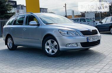 Універсал Skoda Octavia 2010 в 