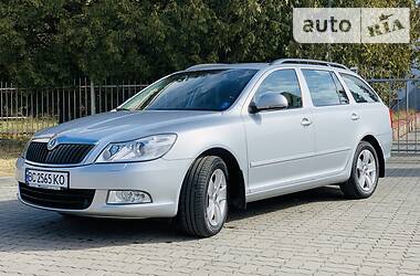 Універсал Skoda Octavia 2010 в 