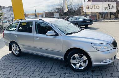 Універсал Skoda Octavia 2010 в 