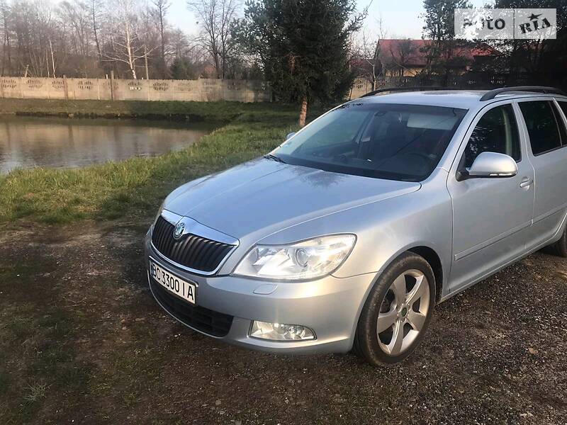 Універсал Skoda Octavia 2010 в Мостиській