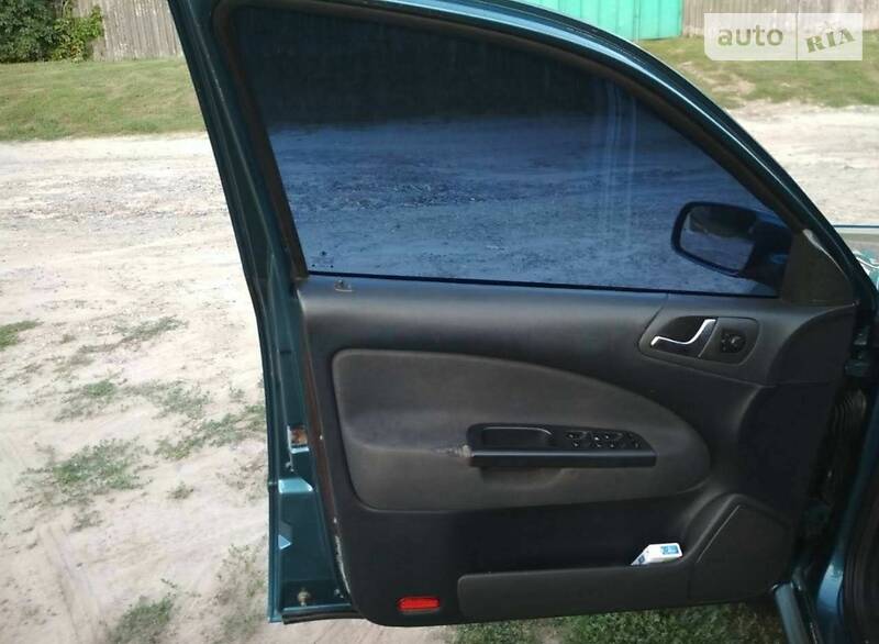 Хетчбек Skoda Octavia 2003 в Валках