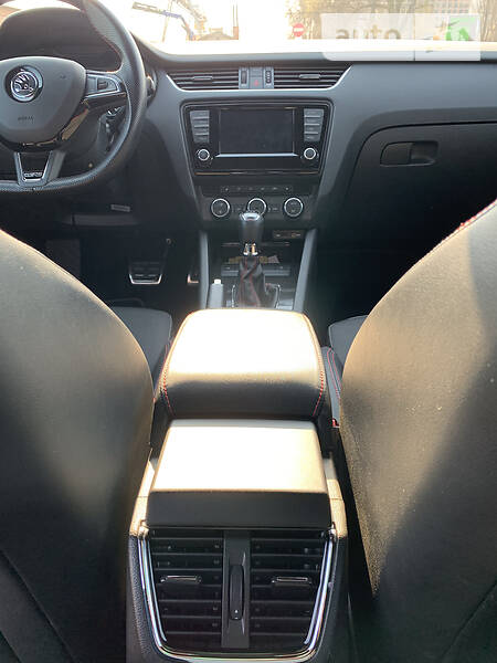 Лифтбек Skoda Octavia 2016 в Киеве