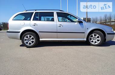 Універсал Skoda Octavia 2010 в 