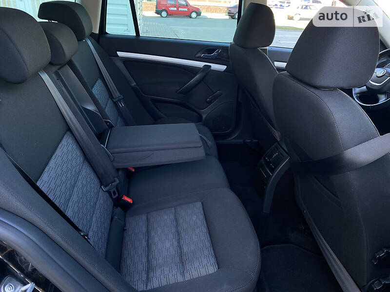 Универсал Skoda Octavia 2010 в Черновцах фото 18 Универсал Skoda Octavia 2010 в Черновцах