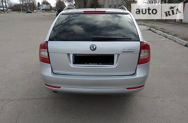 Універсал Skoda Octavia 2011 в 