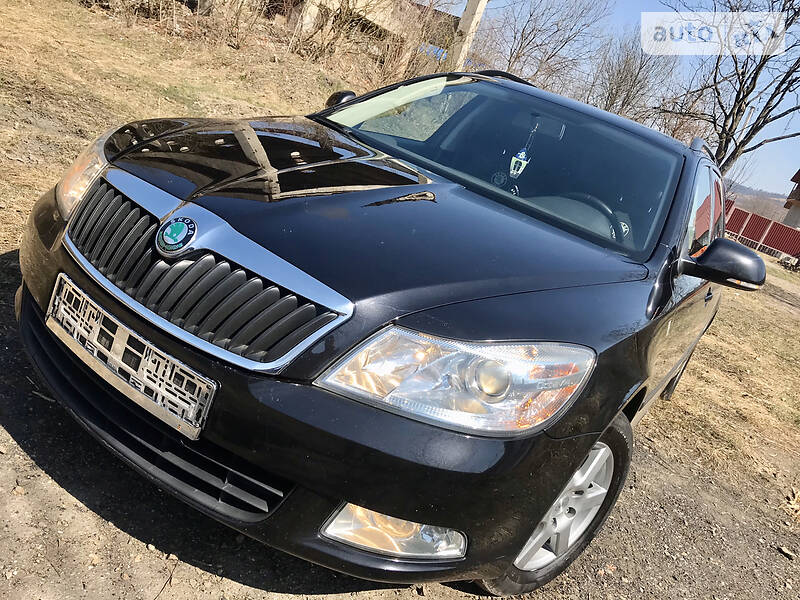 Універсал Skoda Octavia 2012 в 