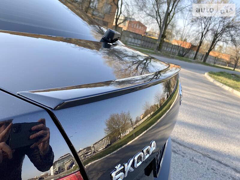 Седан Skoda Octavia 2018 в Дніпрі