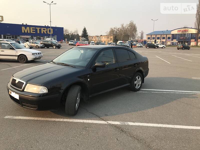 Седан Skoda Octavia 2004 в Житомирі