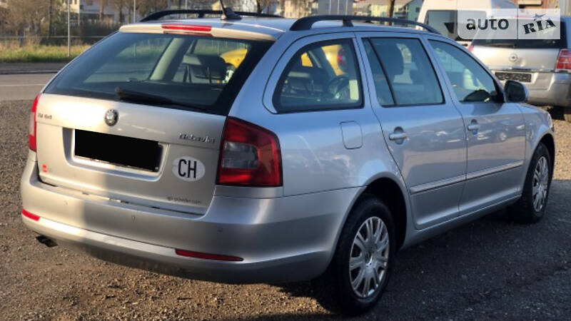 Универсал Skoda Octavia 2012 в Ужгороде