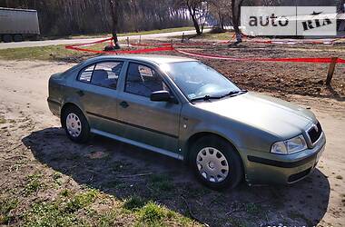 Хетчбек Skoda Octavia 2002 в 