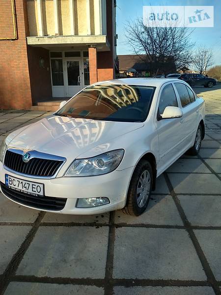 Хетчбек Skoda Octavia 2012 в 