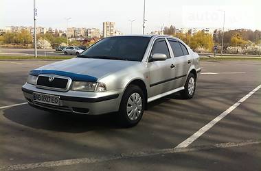 Седан Skoda Octavia 1999 в 