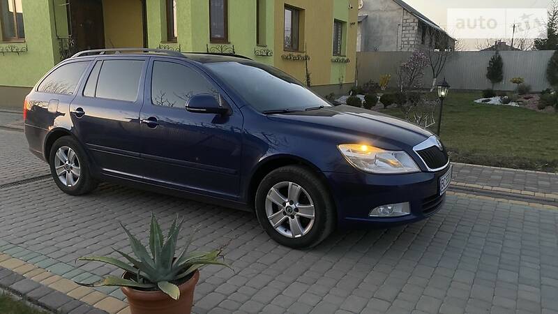Універсал Skoda Octavia 2011 в 