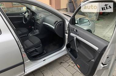 Седан Skoda Octavia 2006 в 
