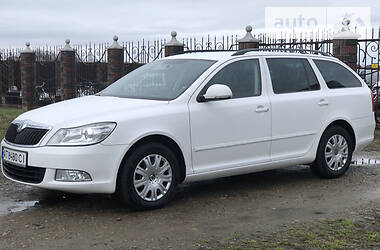 Универсал Skoda Octavia 2012 в 