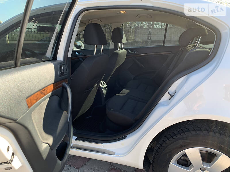 Хетчбек Skoda Octavia 2011 в Южноукраїнську фото 19 Хетчбек Skoda Octavia 2011 в Южноукраїнську