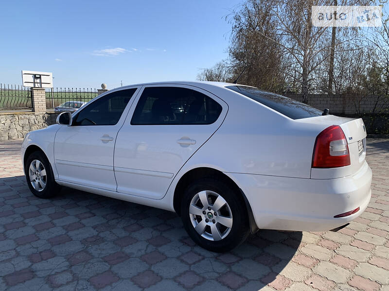 Хетчбек Skoda Octavia 2011 в Южноукраїнську фото 22 Хетчбек Skoda Octavia 2011 в Южноукраїнську