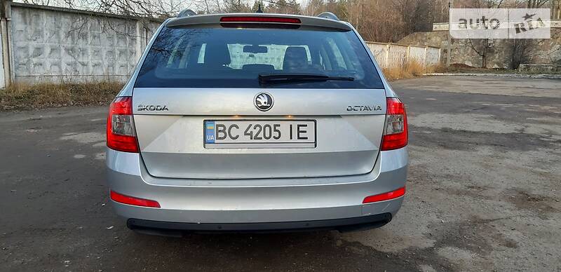 Універсал Skoda Octavia 2013 в Новояворівську