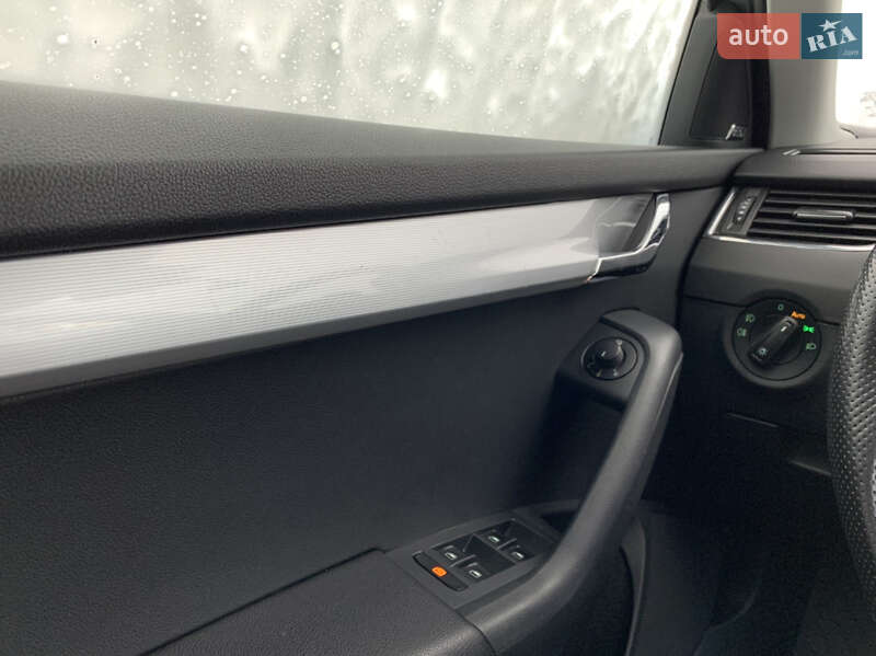 Універсал Skoda Octavia 2014 в Сваляві фото 24 Універсал Skoda Octavia 2014 в Сваляві