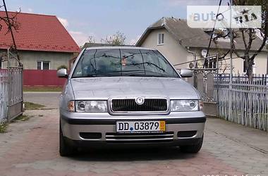 Хетчбек Skoda Octavia 2000 в 