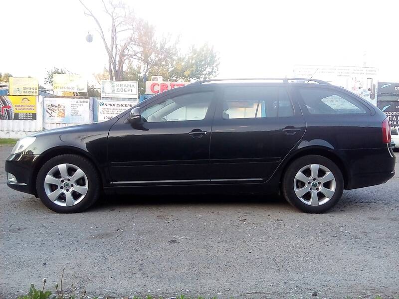 Універсал Skoda Octavia 2009 в Києві