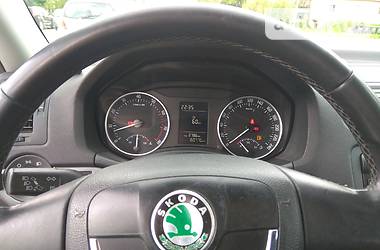 Седан Skoda Octavia 2011 в Львові