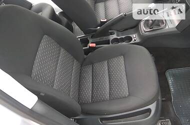 Седан Skoda Octavia 2011 в 