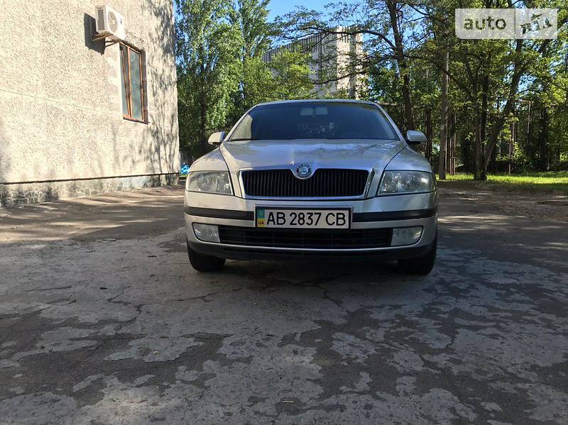 Седан Skoda Octavia 2006 в Києві