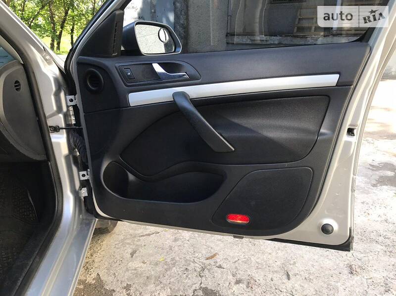 Седан Skoda Octavia 2006 в Києві