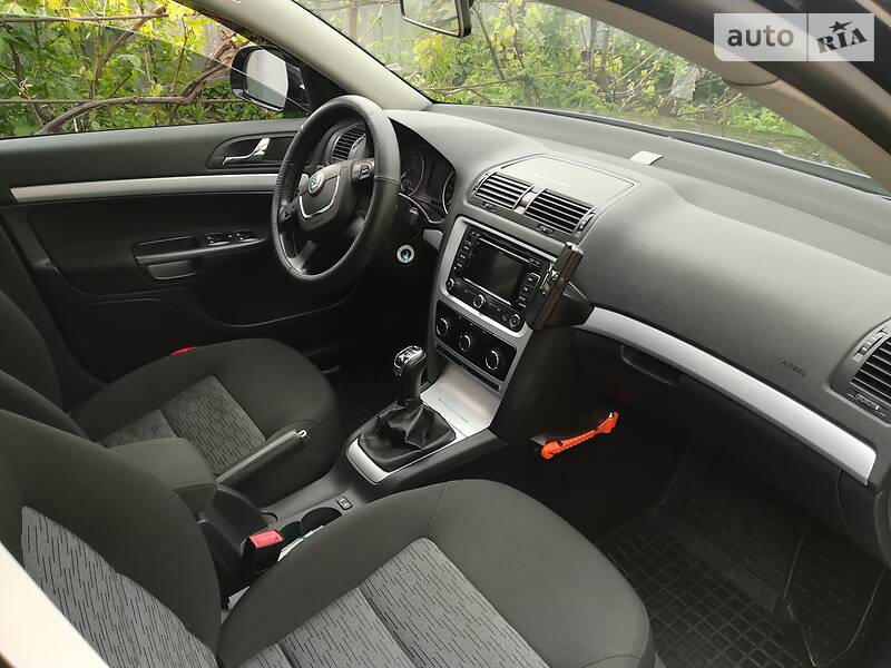 Универсал Skoda Octavia 2011 в Виннице