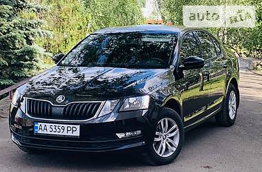 Седан Skoda Octavia 2019 в Києві