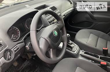 Седан Skoda Octavia 2011 в Львове