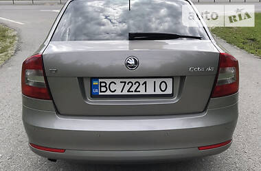 Седан Skoda Octavia 2011 в 