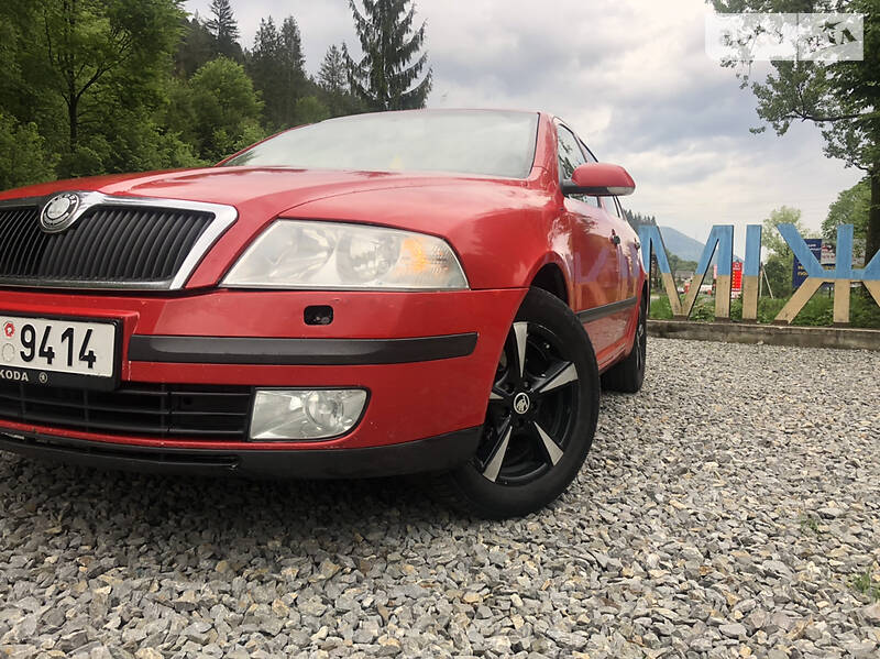 Седан Skoda Octavia 2006 в Межгорье