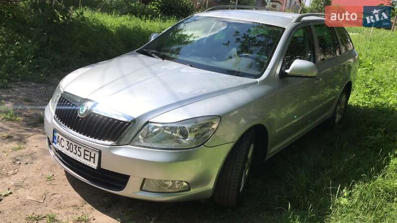 Универсал Skoda Octavia 2011 в Луцке