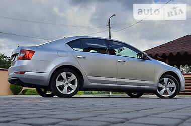 Хетчбек Skoda Octavia 2013 в 