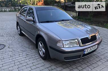 Седан Skoda Octavia 2006 в Черновцах