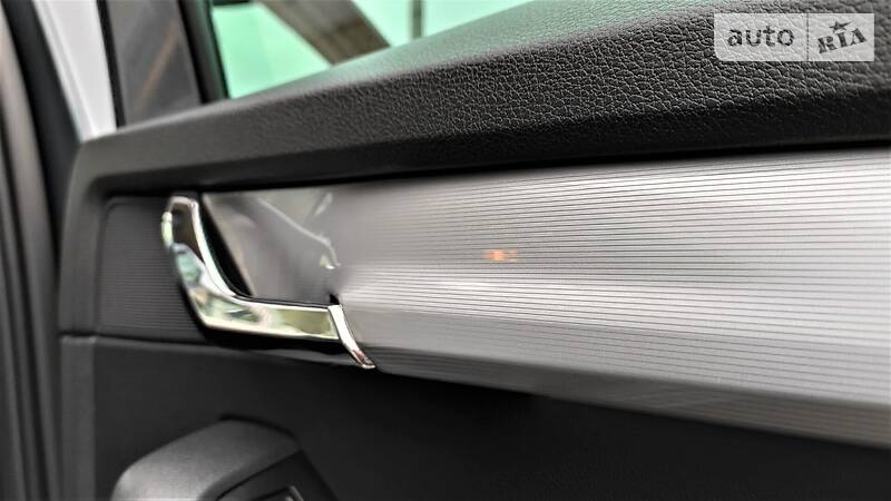 Універсал Skoda Octavia 2016 в Чернівцях