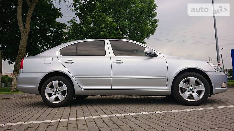 Седан Skoda Octavia 2011 в Коломиї