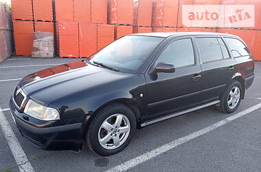 Универсал Skoda Octavia 2002 в Ужгороде