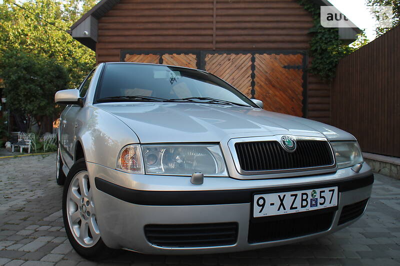 Седан Skoda Octavia 2002 в Полтаві