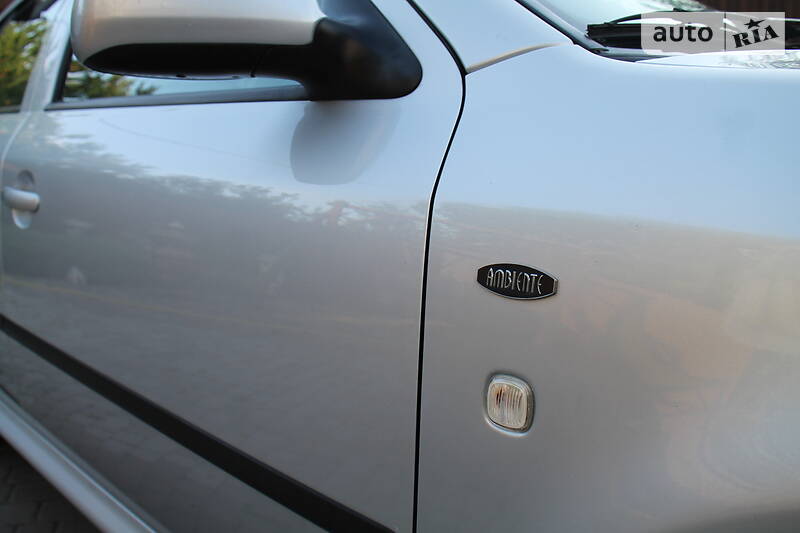 Седан Skoda Octavia 2002 в Полтаві