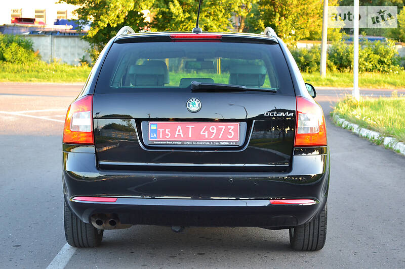 Универсал Skoda Octavia 2012 в Ровно
