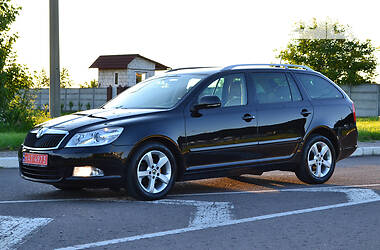 Універсал Skoda Octavia 2012 в 