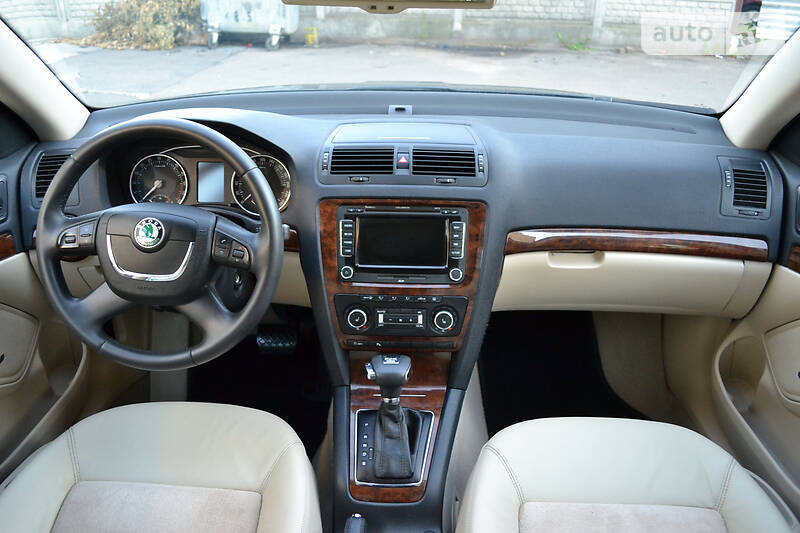 Универсал Skoda Octavia 2012 в Ровно