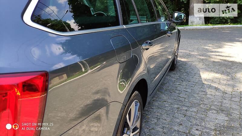 Універсал Skoda Octavia 2015 в Чернівцях