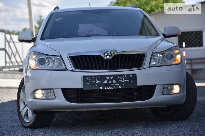 Універсал Skoda Octavia 2012 в Дрогобичі