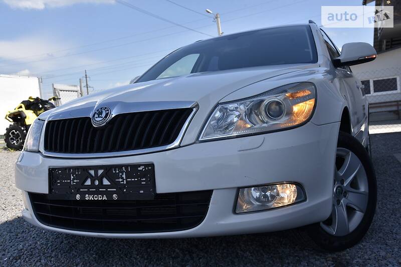 Універсал Skoda Octavia 2012 в Дрогобичі